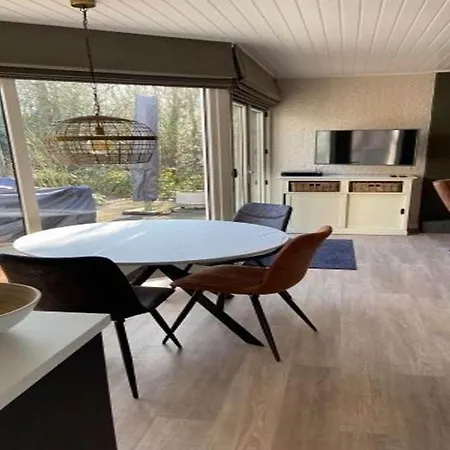 Dom wakacyjny Family On Quiet Sint Maartensbrug